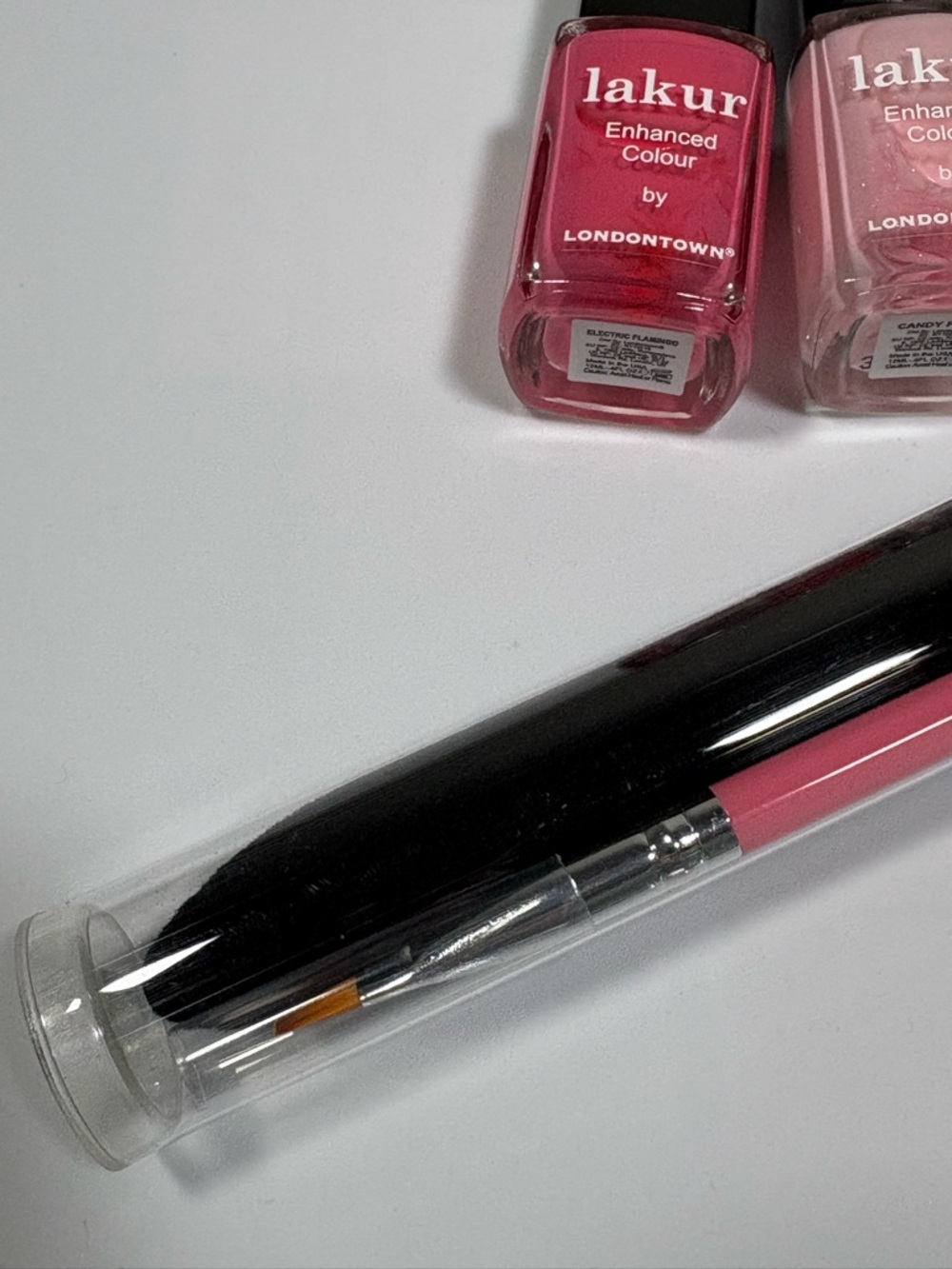 Londontown Queen of Hearts Galentine’s Day Manicure Set Lakur Nail Polish NIB - Picture 10 of 11